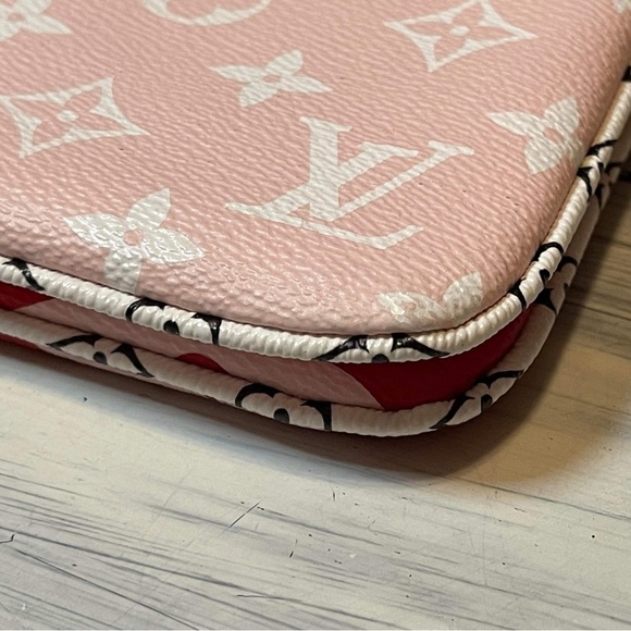 🍀💁🏻♀️Double Zip Pochette - Red Pink Giant🍀💁🏻♀️ - Picture 7 of 16